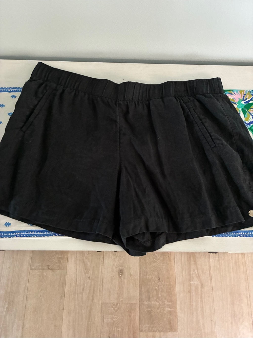 Lilly Pulitzer Black High-Waist Elastic Shorts